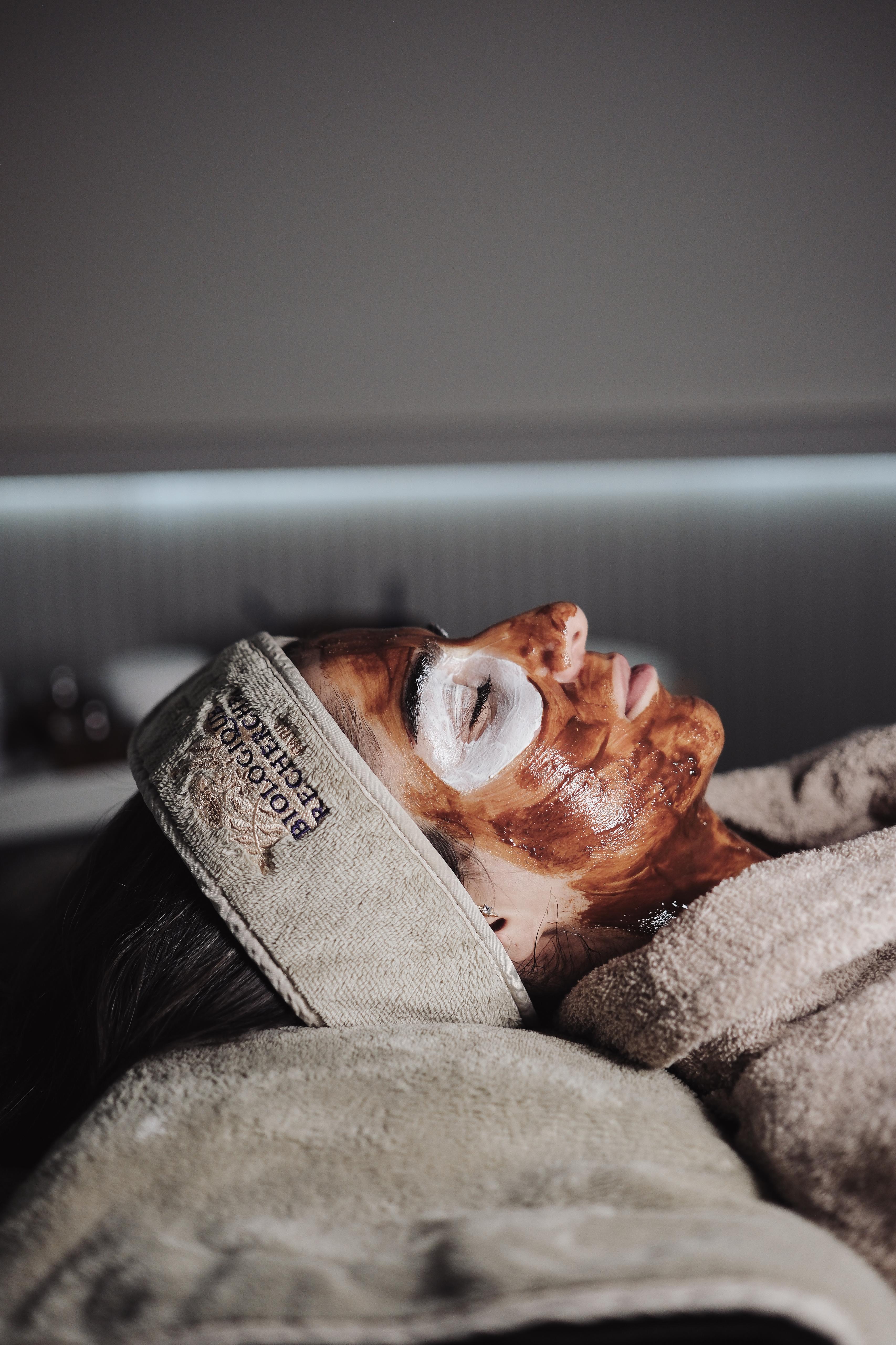 Peeling aux acides de fruits görseli