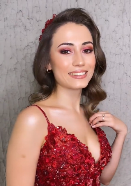 Profesyonel saç kesimi görseli